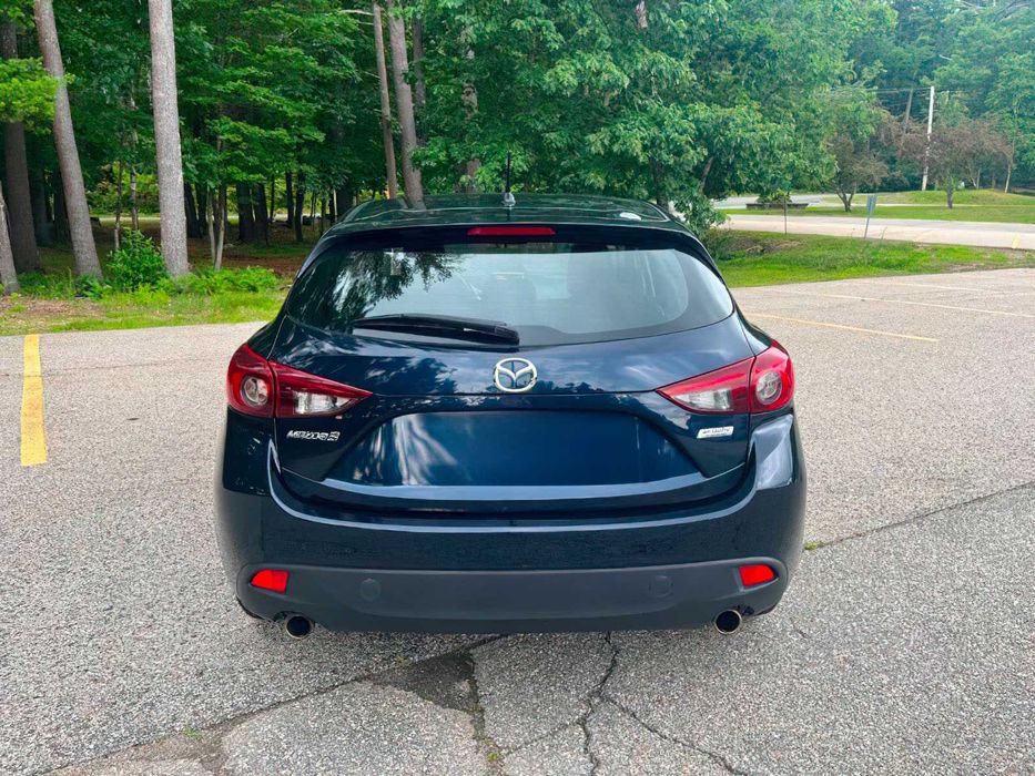 Mazda 3      2016