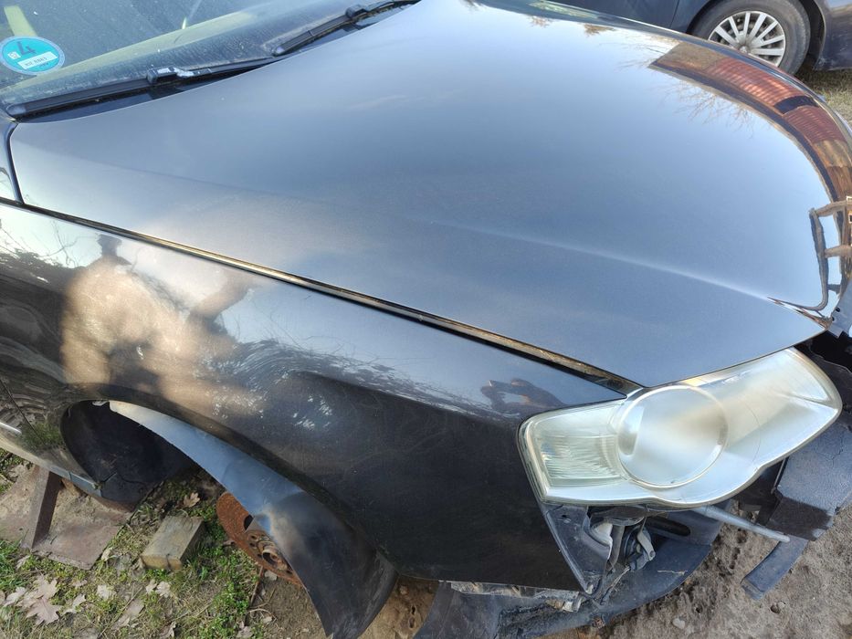 Maska przednia VW Passat B6 LC8Z