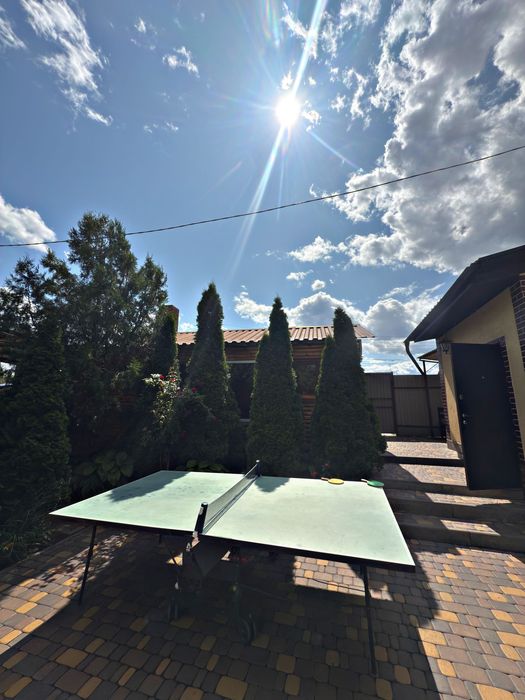 Великий будинок, лазня , басейн.