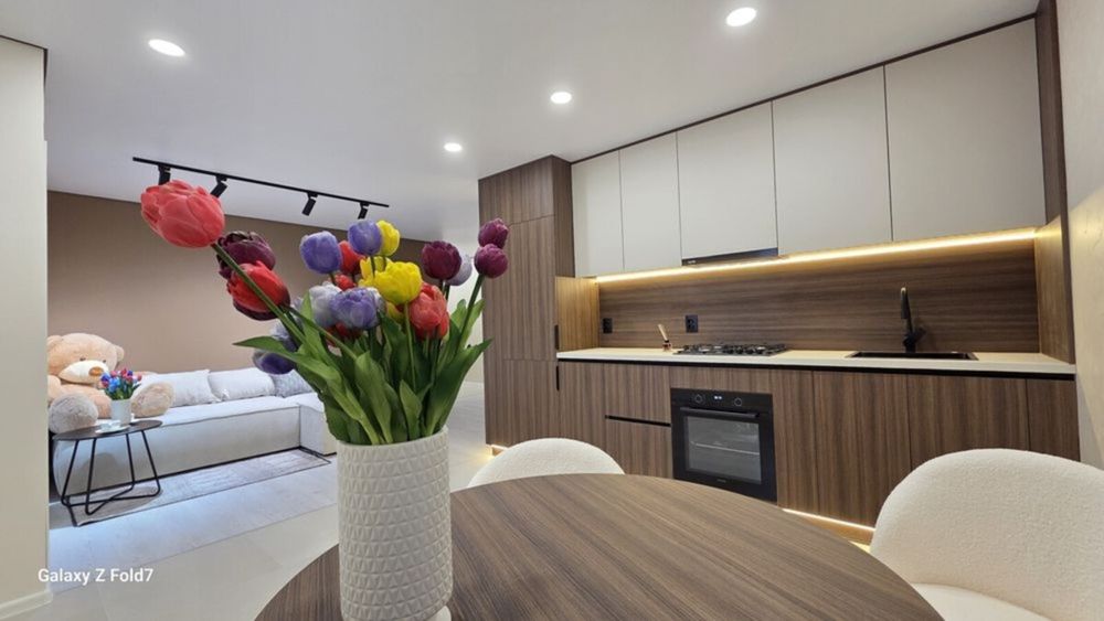 Продаж квартири 70 кв.м, вул. Сахарова