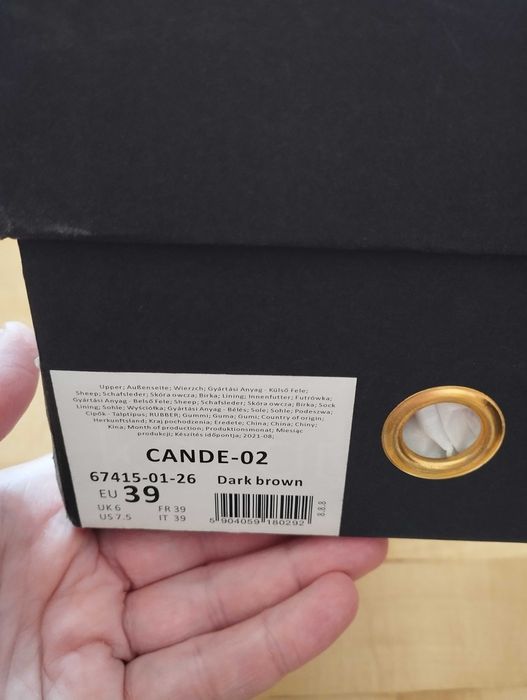 Damskie skórzane kapcie