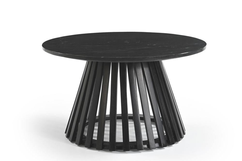 Stolik okrągły z marmuru z ażurową drewnianą podstawą - 4 warianty