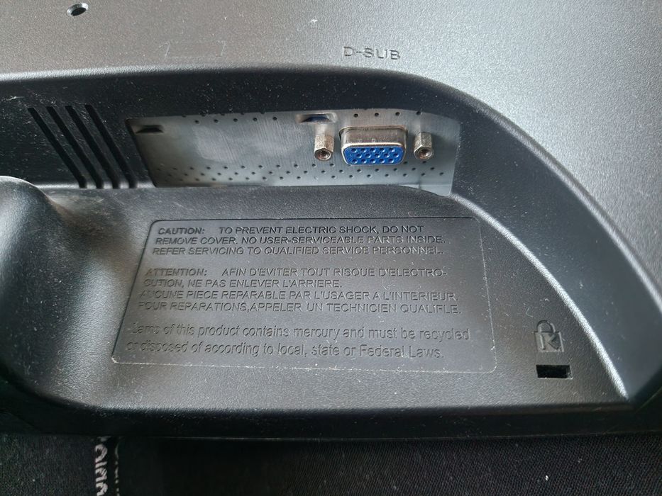 Monitor LG 19 cali