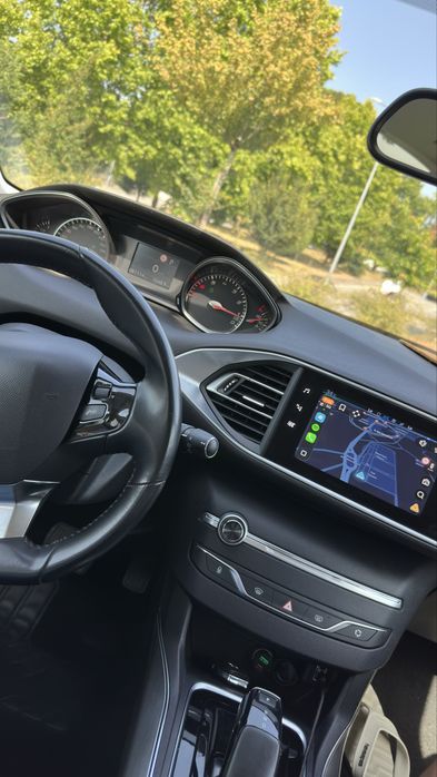 Peugeot 308 — fotografia 8