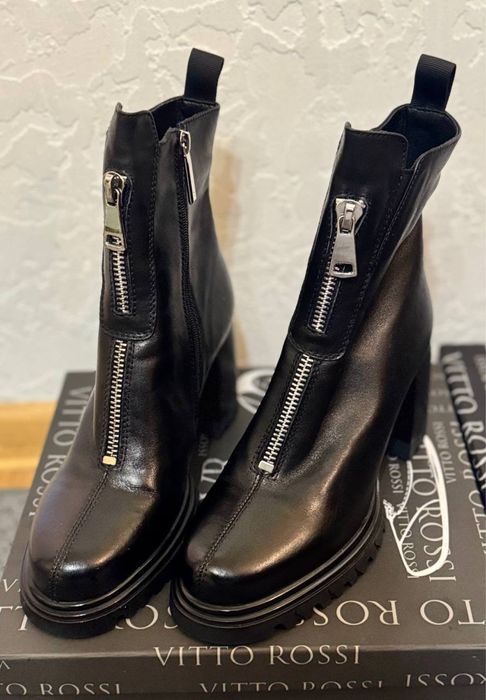 НОВЫЕ ботинки Vitto Rossi размер 40