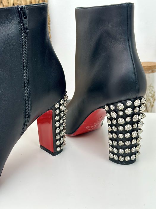 Туфлі Christian Louboutin, модель Suzy Falk