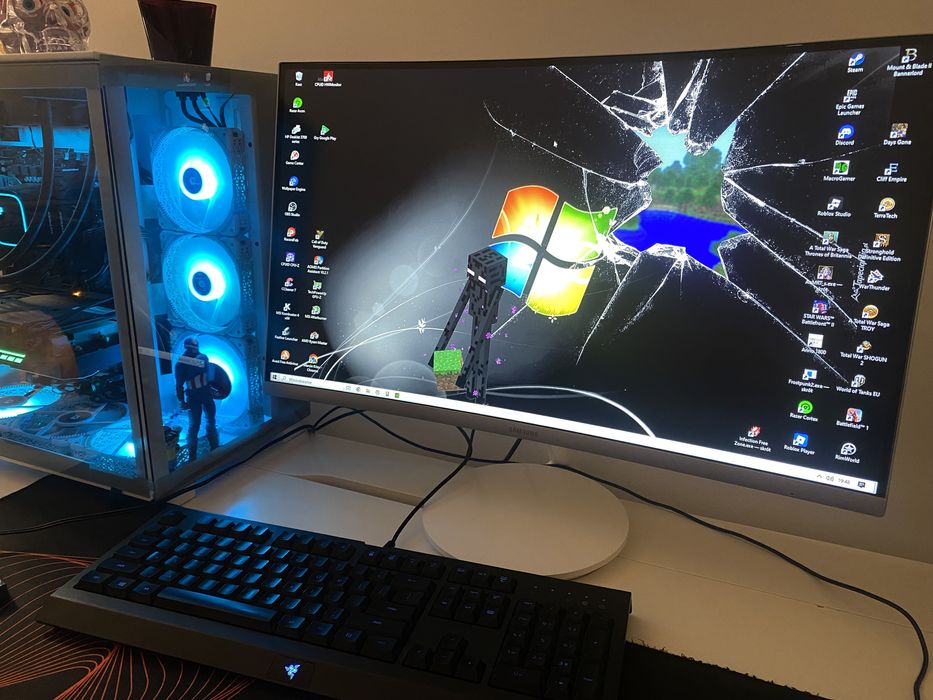 Monitor Samsung 27” curved biały