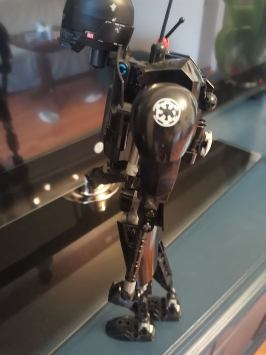 Figurka lego star wars K-2S0