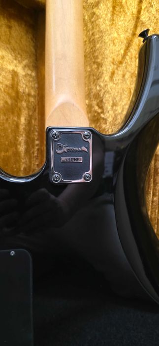 Gitara Basowa Charvel CSB-055 Made in Japan