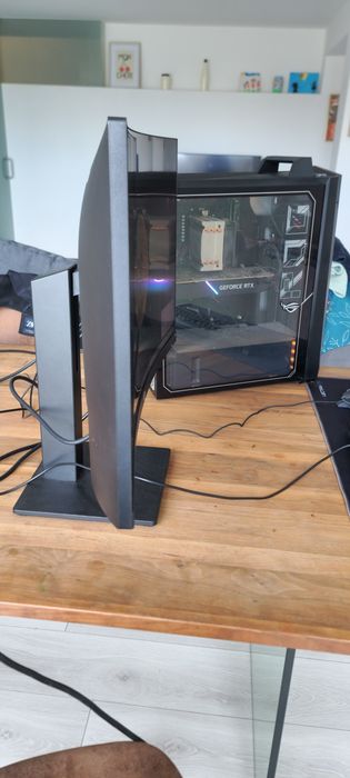 Asus Rog Strix GA15Dh com monitor HP x27c
