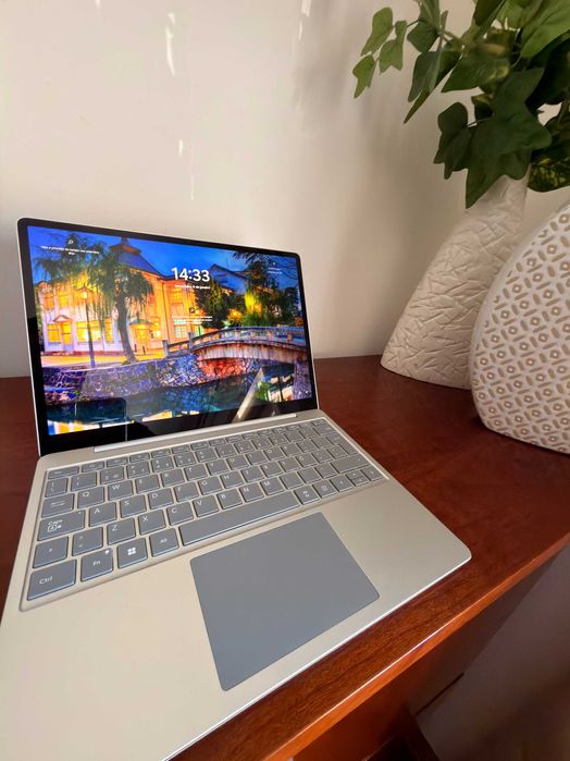 Surface Laptop Go 3|i5-1235U 10+12Cores|8G Ram|Ssd 256G|Garantia Fev27