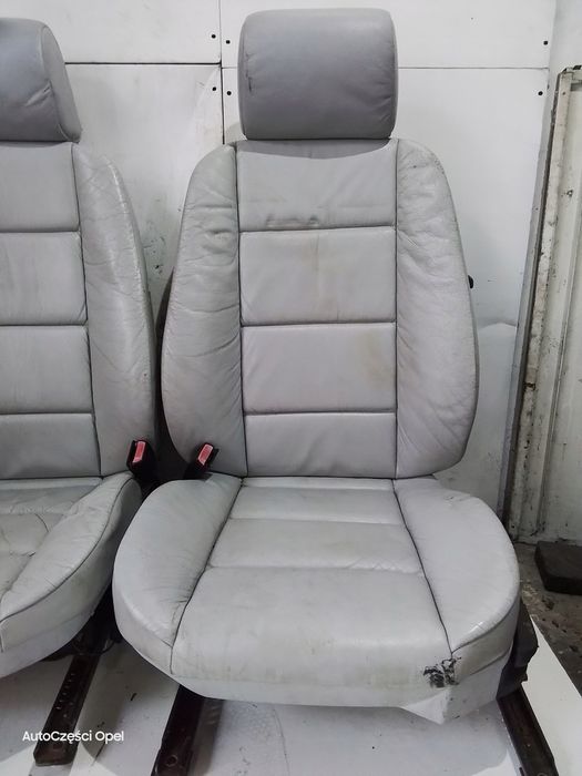 N404 Komplet Foteli  BMW E36 Cabrio
