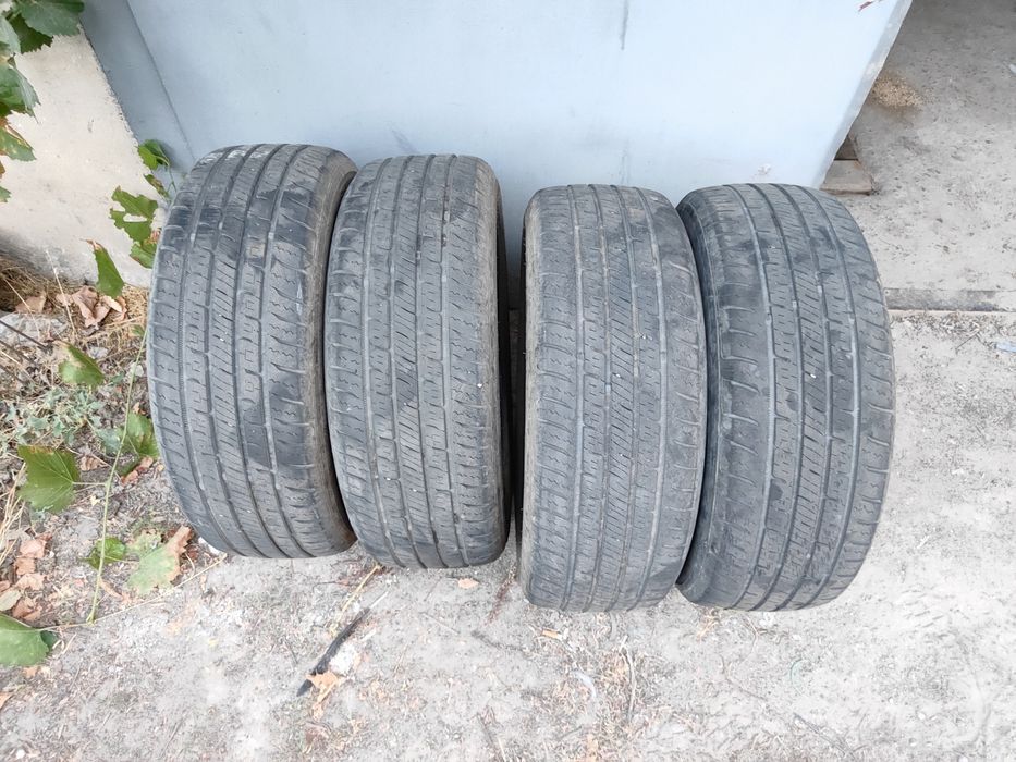 Продам резину 225/55/18
