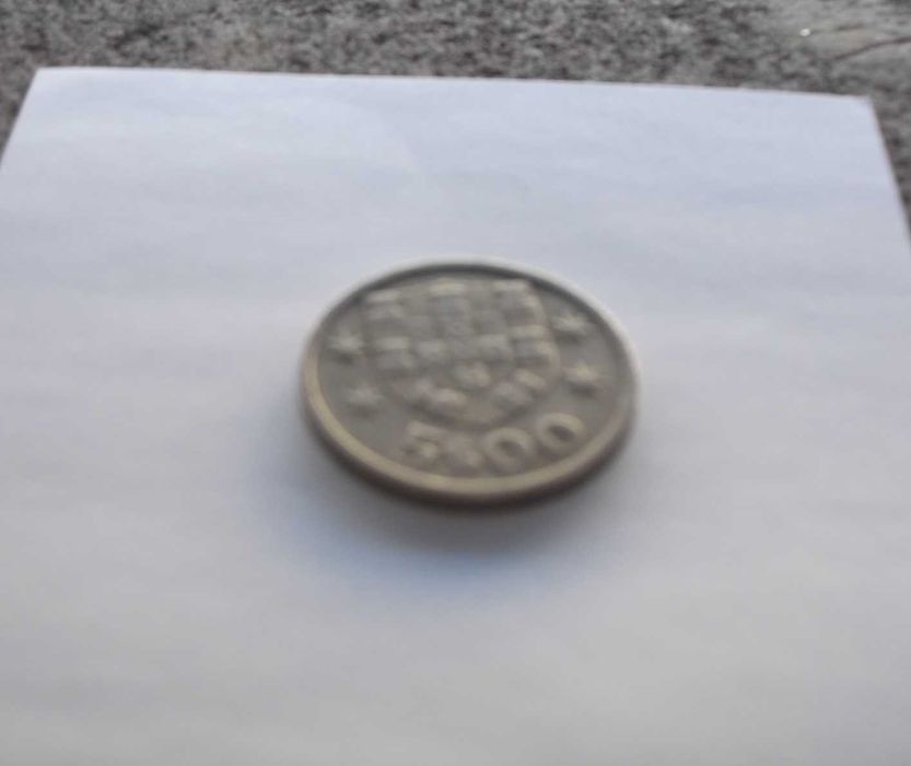 Moeda antiga de 5 Escudos de 1965