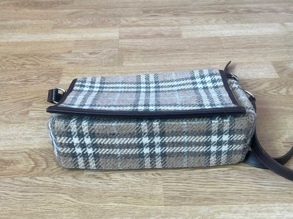 Сумка Burberry у відмінному стані