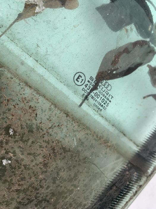 Боковые стекла Audi A6C4 100C4 боковое стекло переднее Ауди а6с4