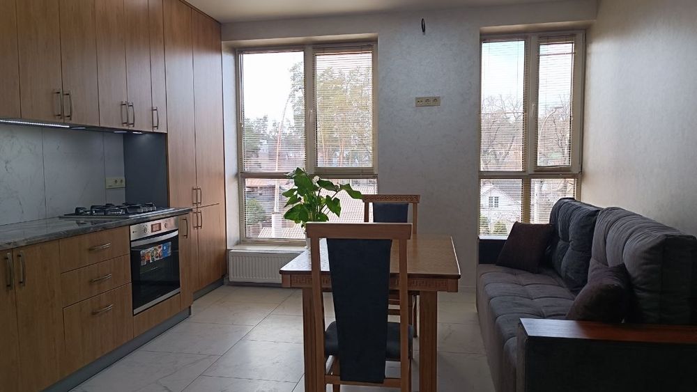 Продаж 1 кімнатної квартири. Євродвушка.  Квартира з ремонтом. Без комісії. Мінімальне оформлення Ірпінь, центр