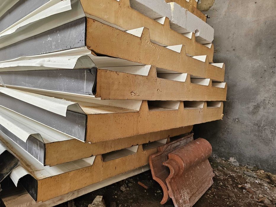 6 Telhas de 5m e 8 cm, mais 10 grátis de 1m