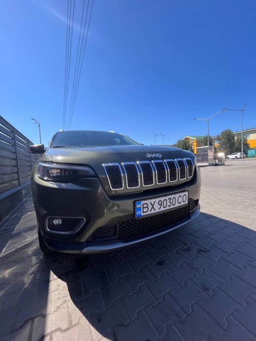 Продам Jeep Cherokee