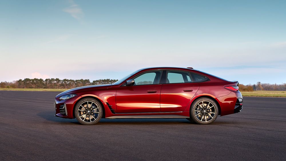 BMW Seria 4 Sedan czerwony lewy bok