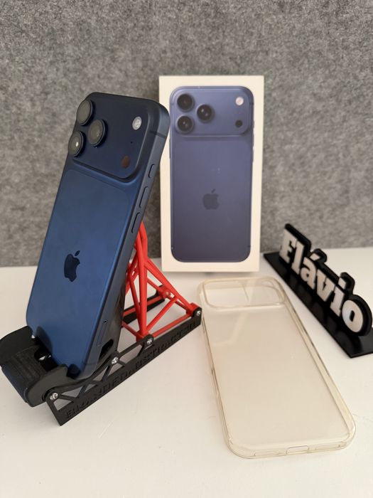 Troco/Vendo Iphone 17 Pro Max 256GB Deep Blue como novo ( 49 ciclos)