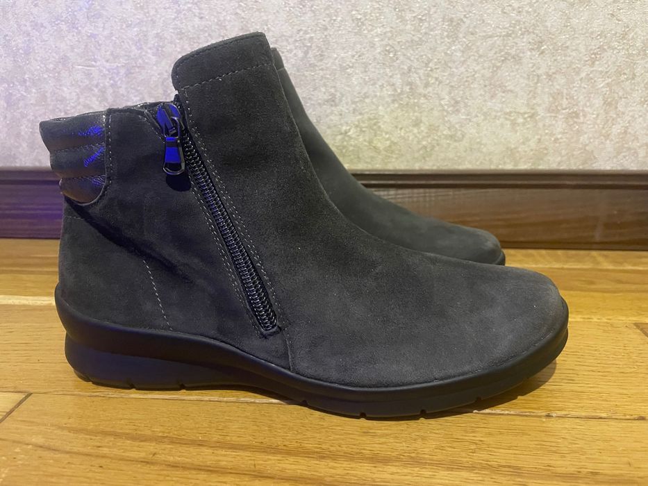 Женские ботинки ECCO из натуральной замши