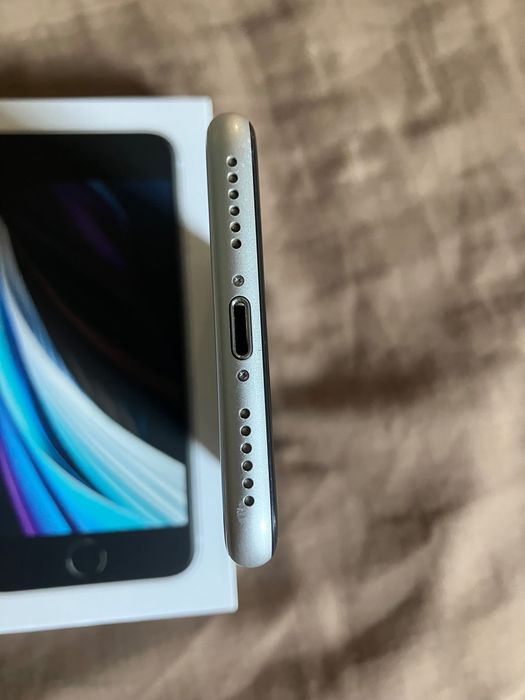 Apple iPhone SE 2 128 GB — купити недорого на OLX.ua