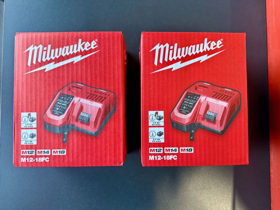 Зарядний пристрій Milwaukee M12-18 FC Rapid