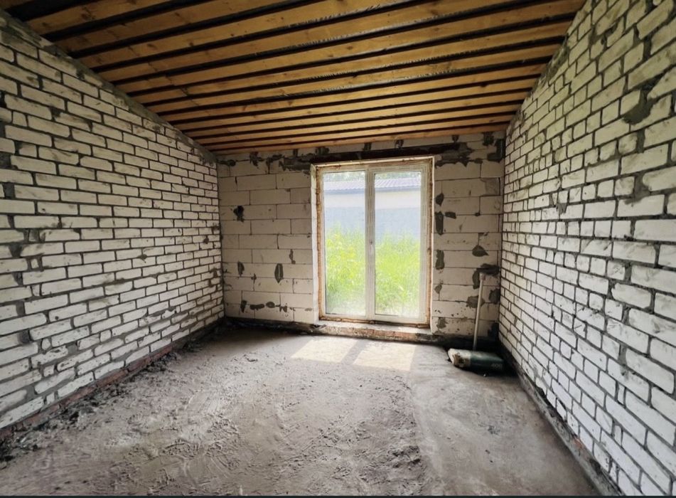 Продам дом  Подгороднее Новострой