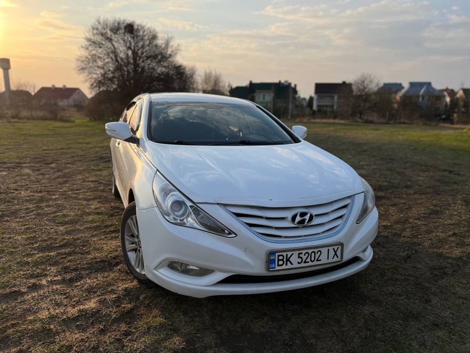 Hyundai Sonata 2011 2.0 газ/бензин