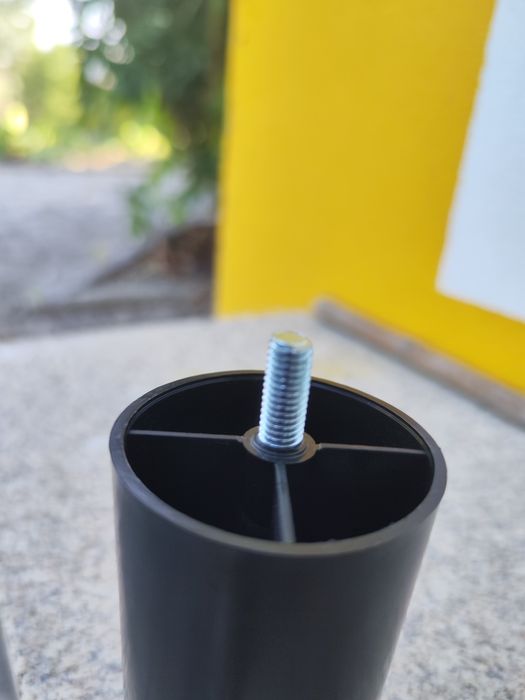 Pés cama/sofá novos