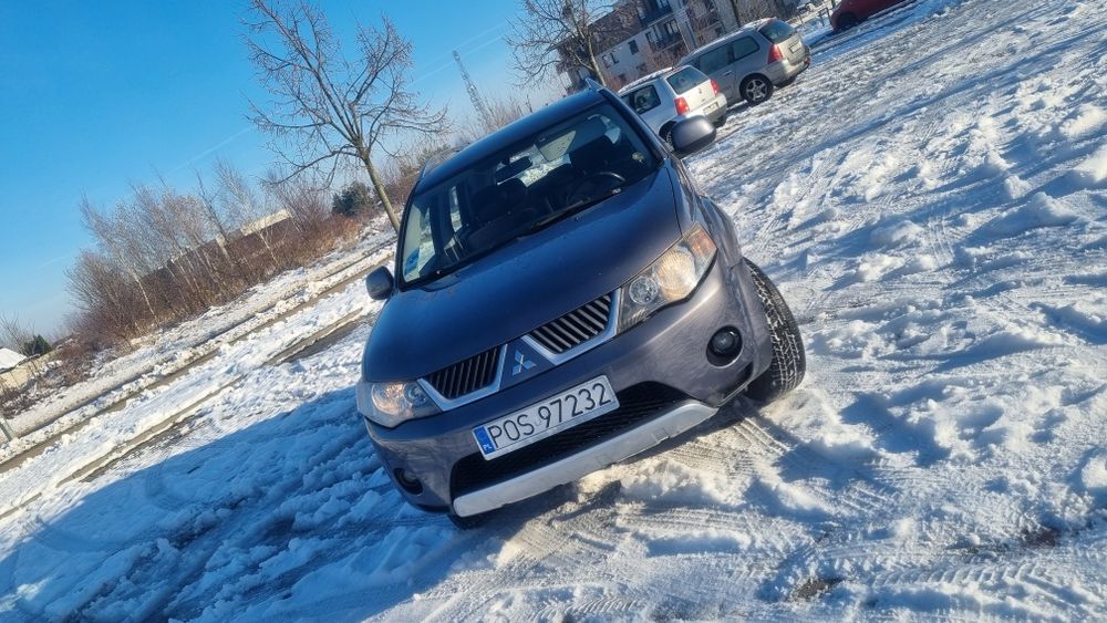 Mitsubishi outlander 2