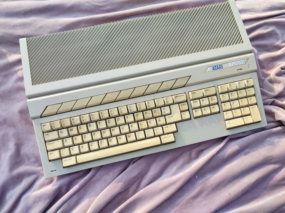 Atari  1040 STFM