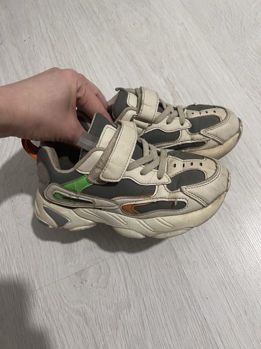 Кросівки на хлопчика 33р