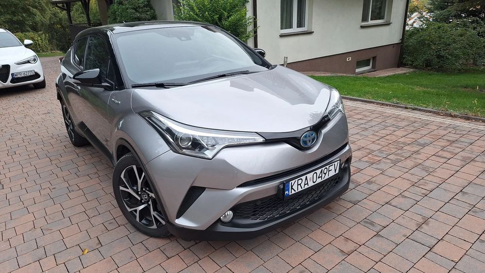Toyota C-HR 1.8 Hybryda Super Stan