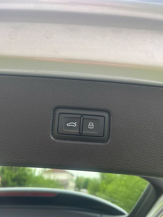 Продам Audi Q7 2017