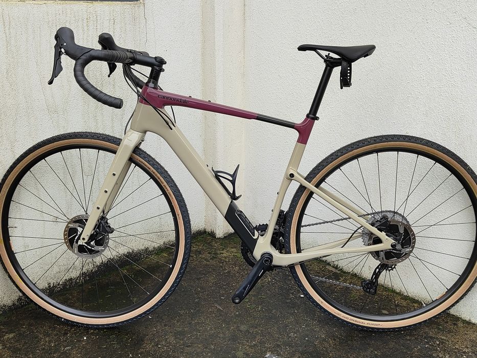 Aceito retomas 
Bicicleta Cannondale gravel Topstone Carbon 3 Quicksan
