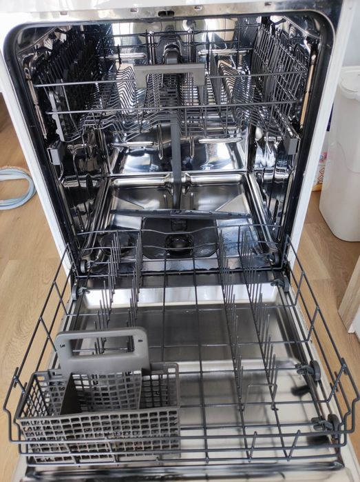 Máquina de lavar louça Whirlpool ADP2300
