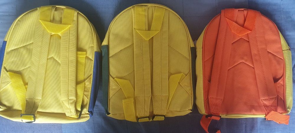 Mochilas pequenas, várias cores (NOVAS)