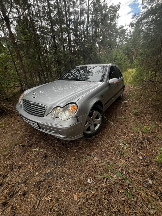 Мерседес 2,2дизель w203