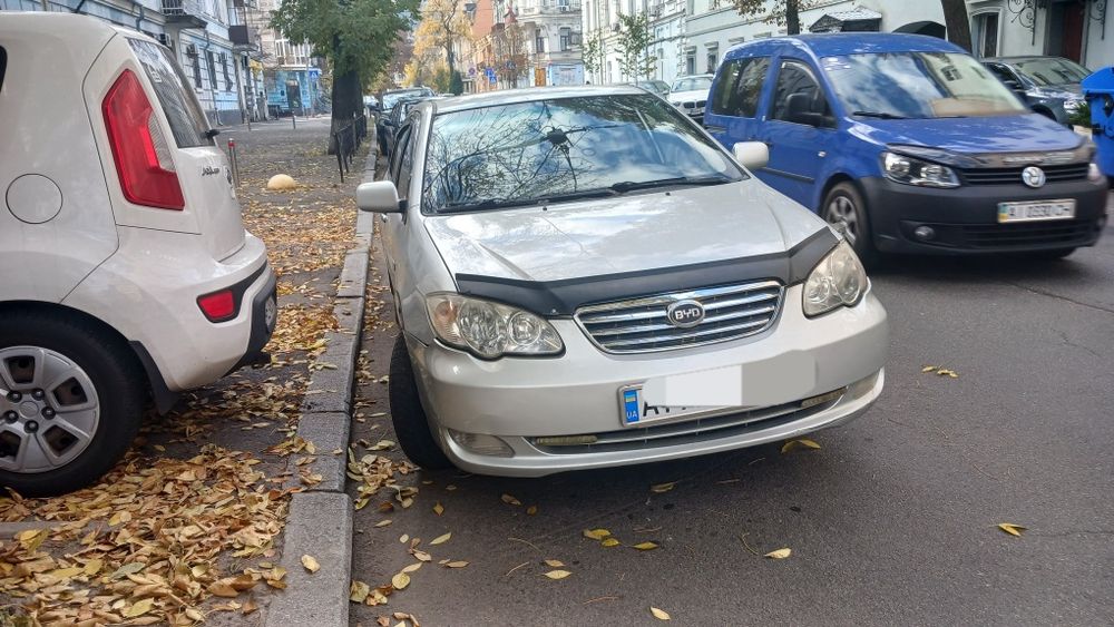 BYD F3 2011 + $ на ДТП или проблемную.