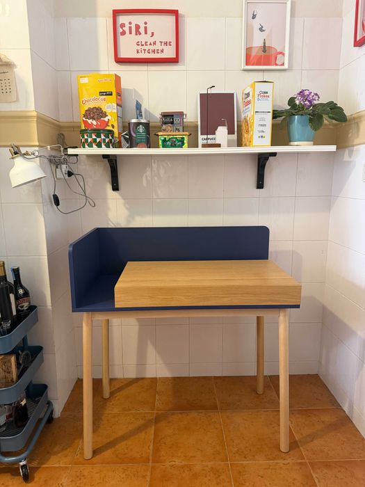 Secretária/Mesa com gaveta