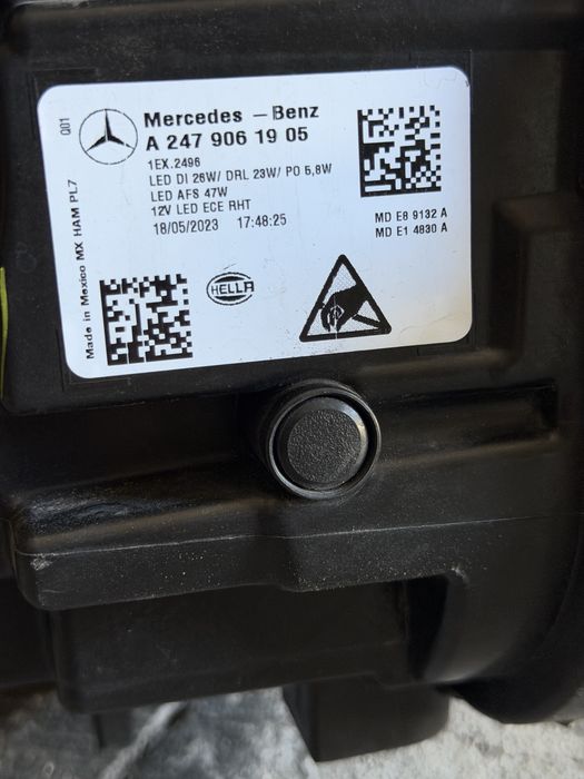 Farol direto e esquerdo mercedes glb w156