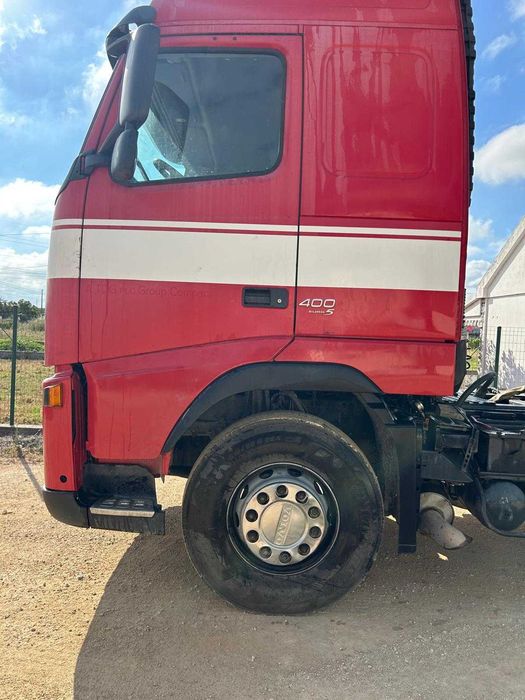 Camião VOLVO FH12 Basculante