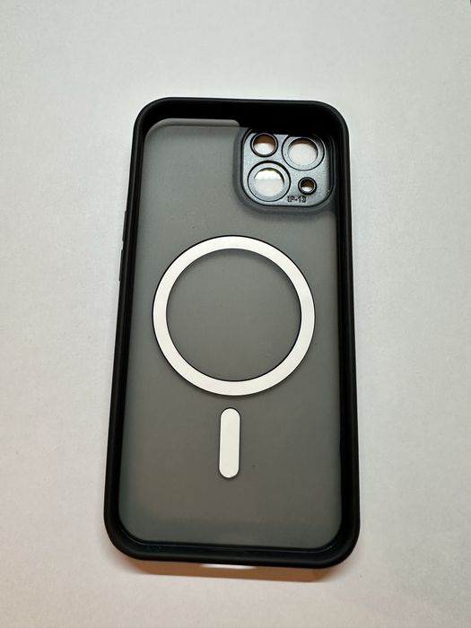 iPhone 13 128 GB z pudelkiem i dodatkiem