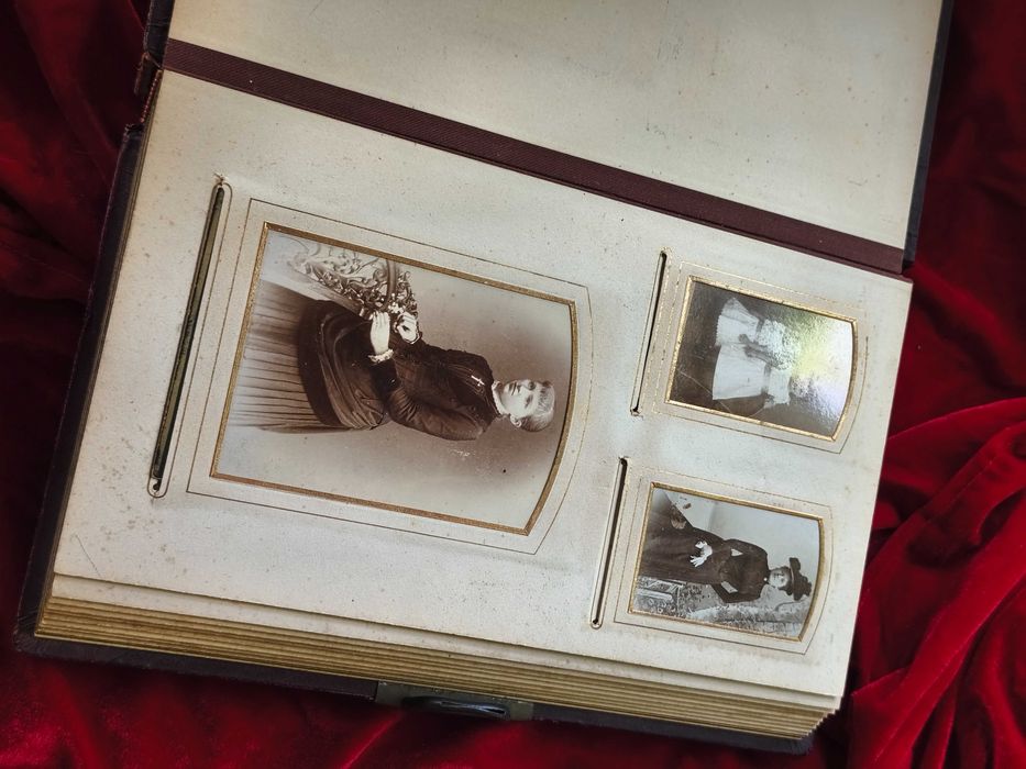 Antyczny, Secesyjny stary album ze zdjęciami. CDV.