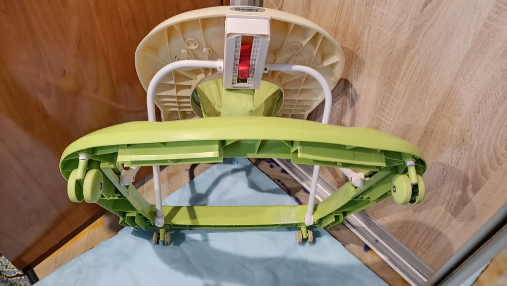 Продам ходунки Geoby.