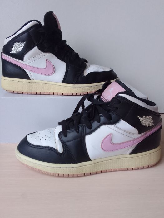 Кросівки хайтопи NIKE    38 розмір