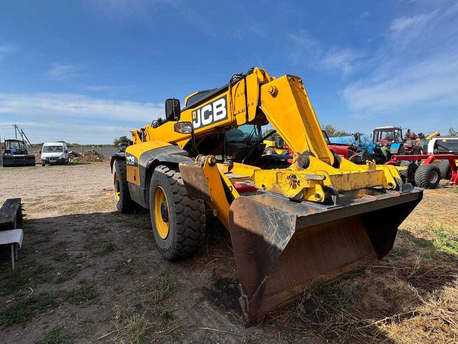 Телескопічний навантажувач JCB 540-140