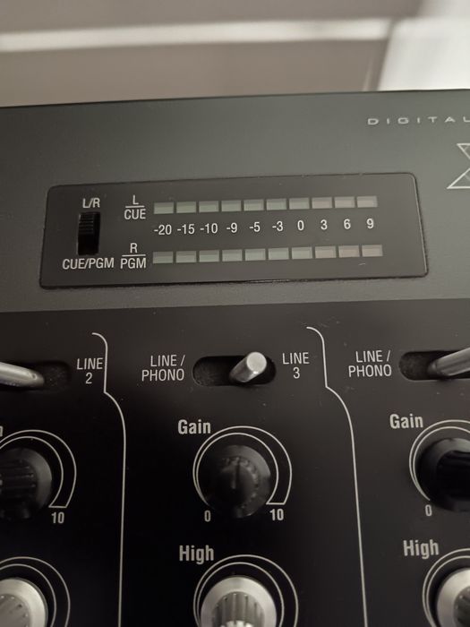 Mesa de mistura DJ Audiophony XS4 de 4 canais